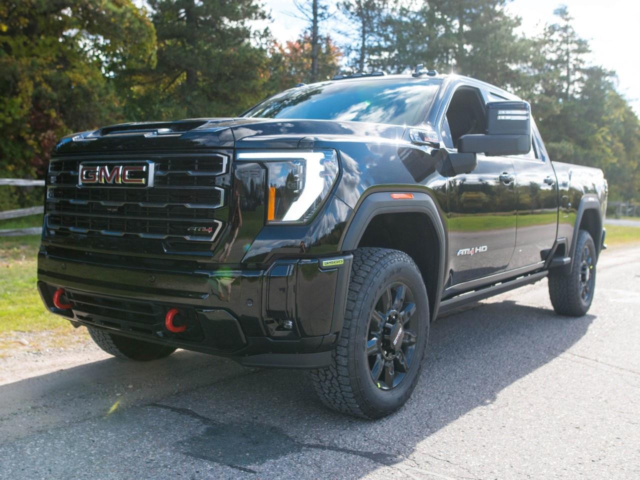 2026 GMC Sierra 3500HD 4WD Crew Cab Standard Box AT4 Photo0