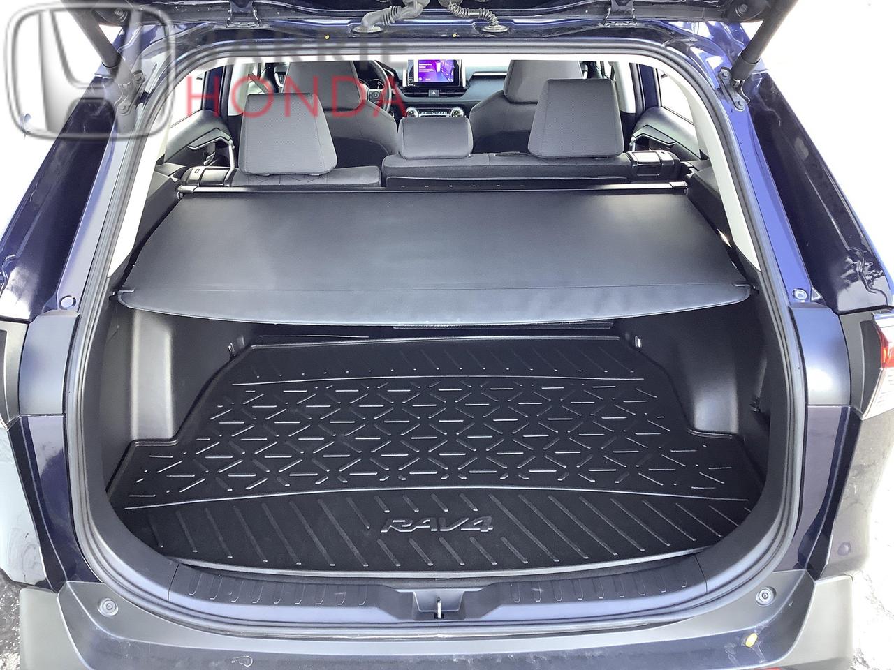 2024 Toyota RAV4 XLE 4dr All-wheel Drive Photo