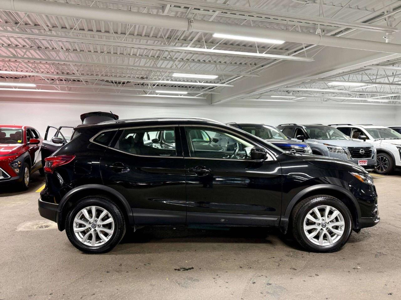 2022 Nissan Qashqai FWD SV CVT Photo