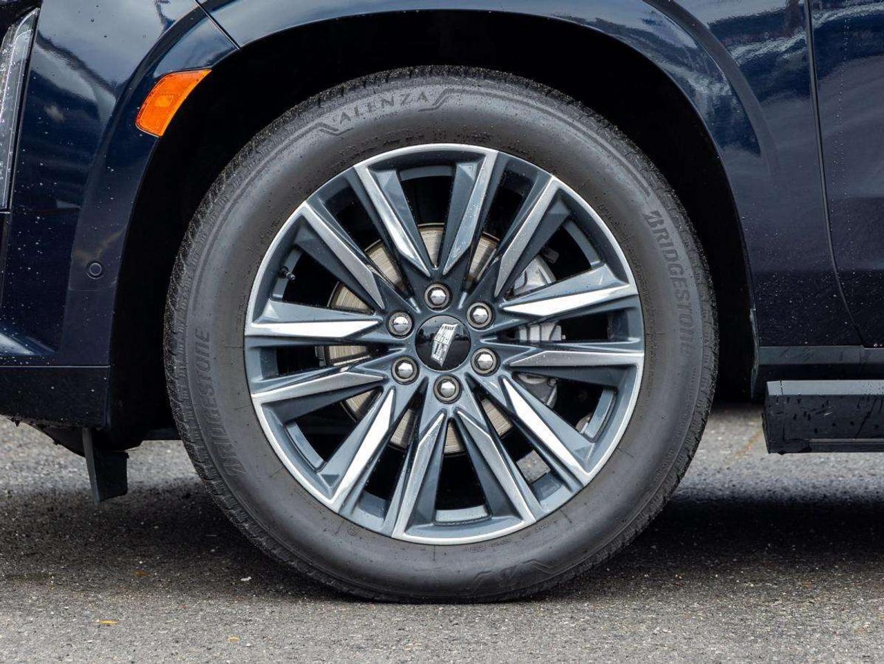 2023 Cadillac Escalade 4WD Sport Platinum Photo