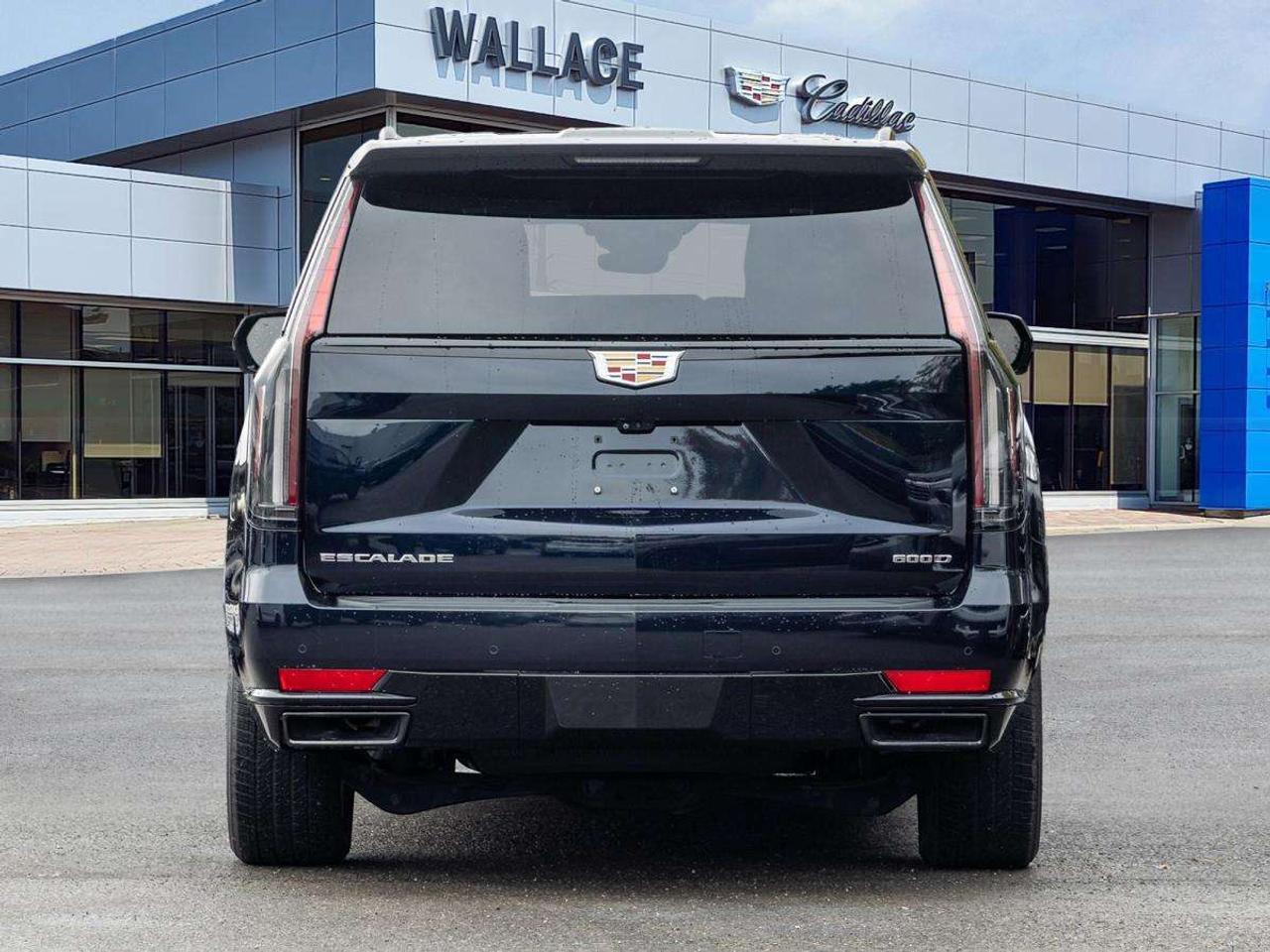 2023 Cadillac Escalade 4WD Sport Platinum Photo