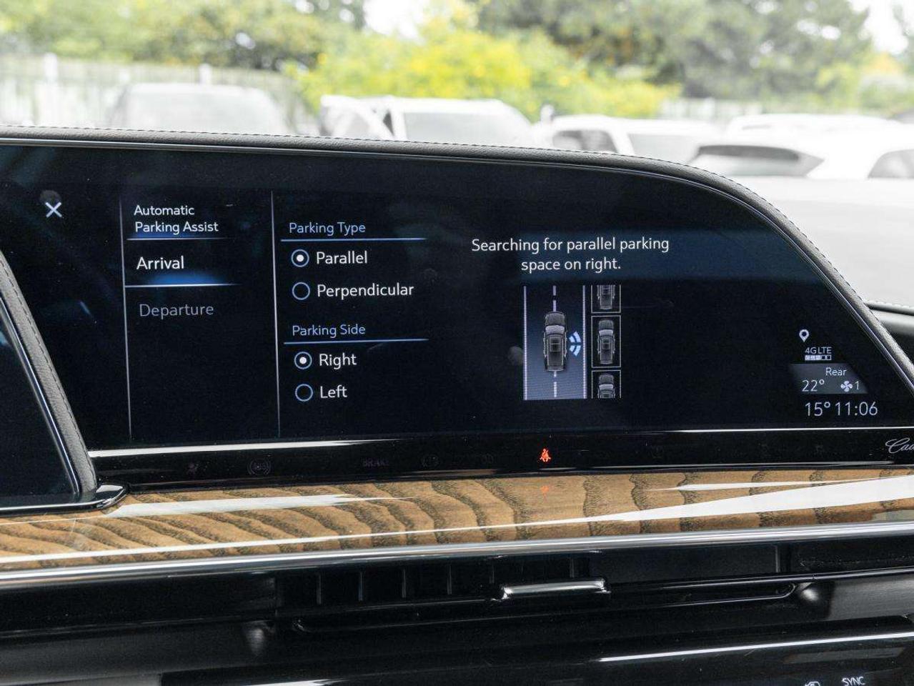 2023 Cadillac Escalade 4WD Sport Platinum Photo