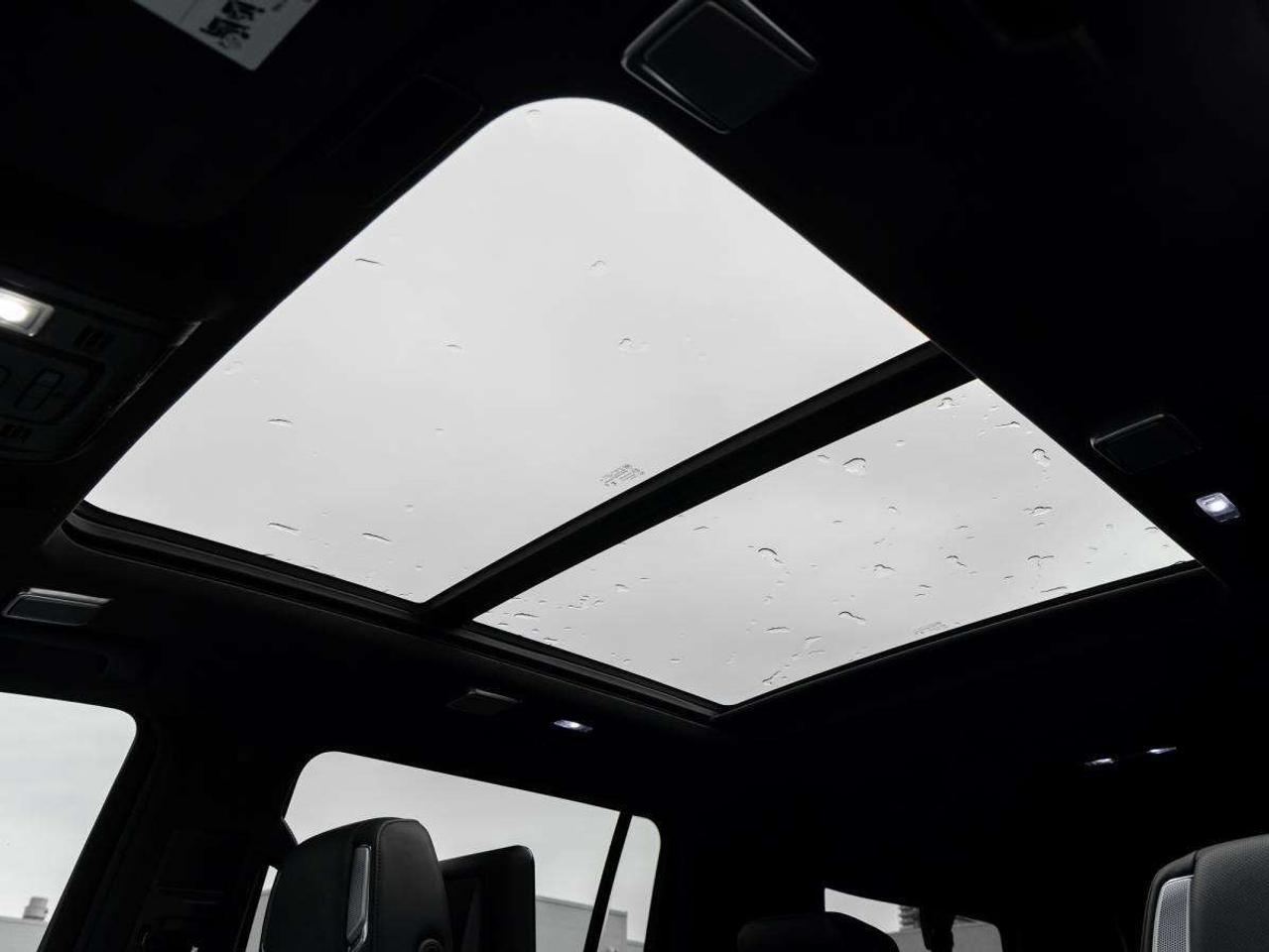 2023 Cadillac Escalade 4WD Sport Platinum Photo