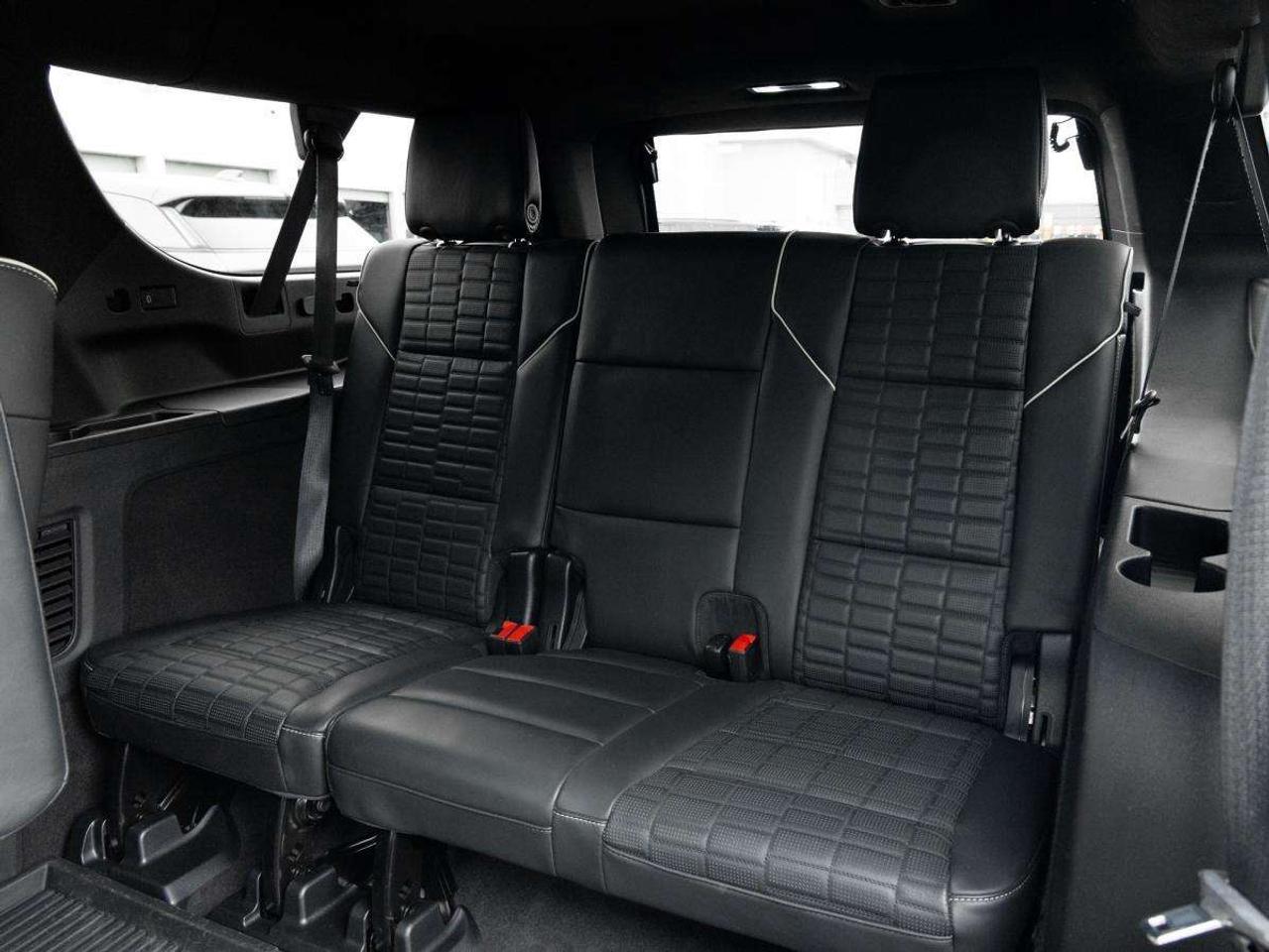 2023 Cadillac Escalade 4WD Sport Platinum Photo