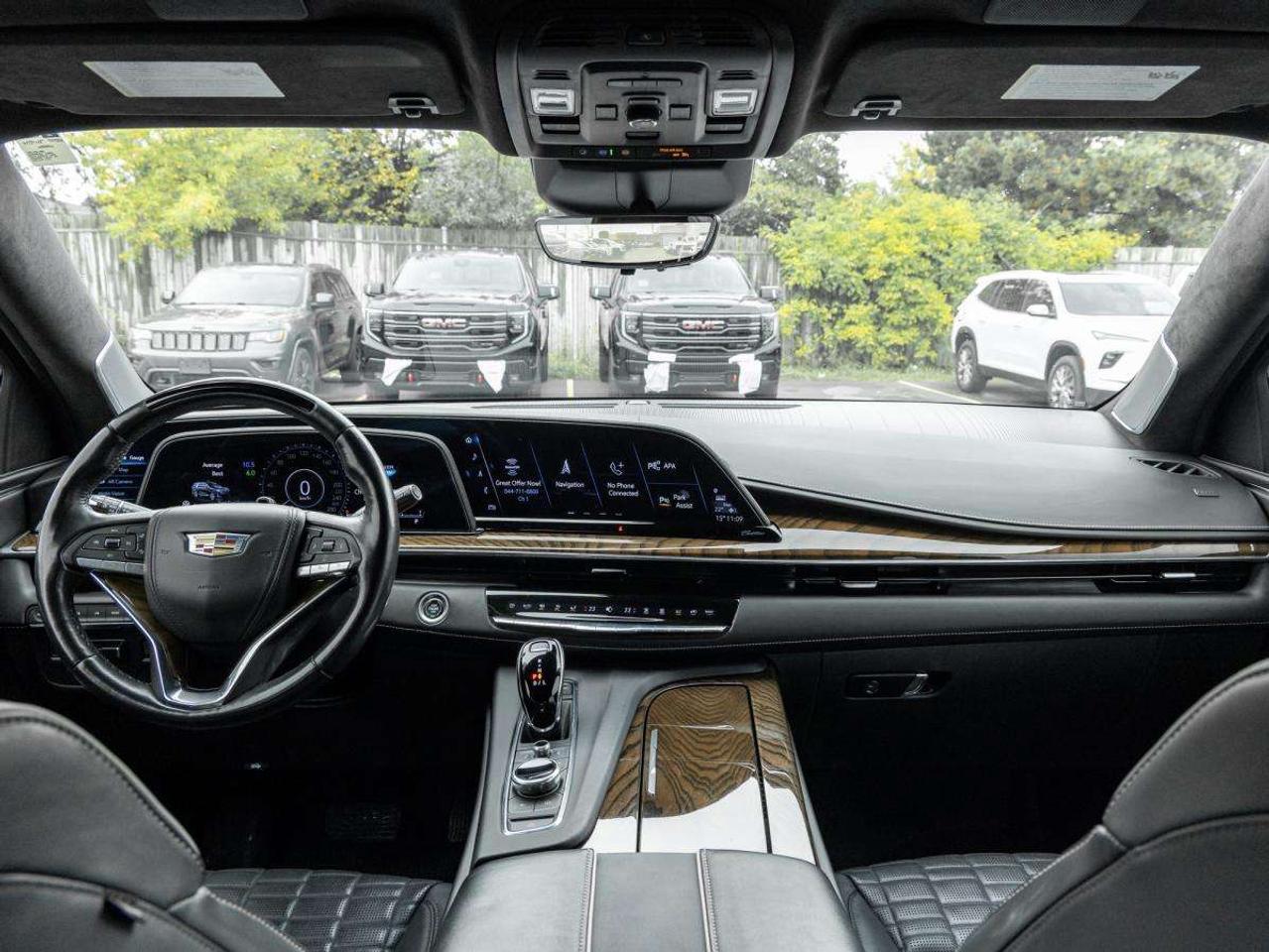 2023 Cadillac Escalade 4WD Sport Platinum Photo