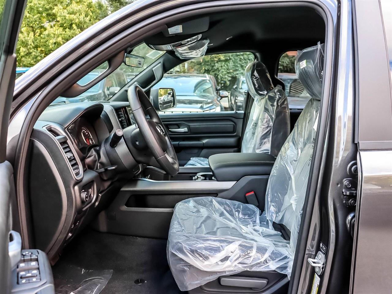 2027 RAM 1500 Express 4x4 Crew Cab 5'7" Box Photo