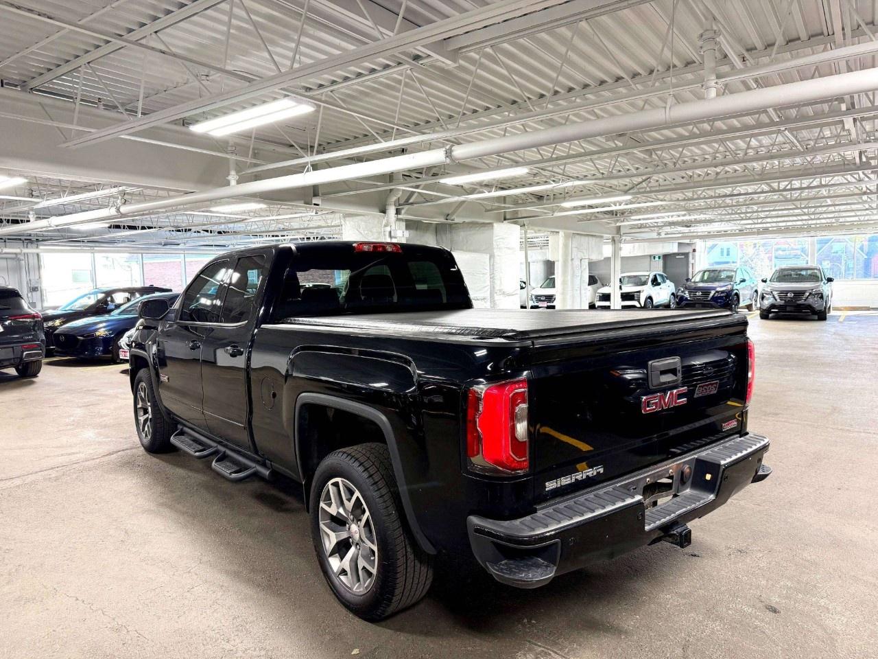 2018 GMC Sierra 1500 4WD Double Cab Standard Box SLT Photo