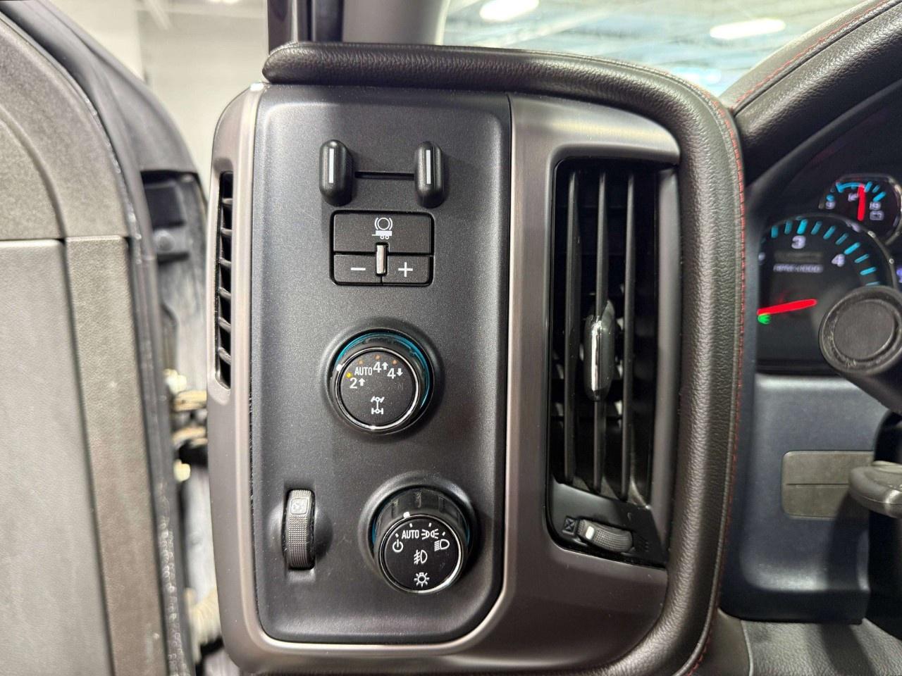 2018 GMC Sierra 1500 4WD Double Cab Standard Box SLT Photo