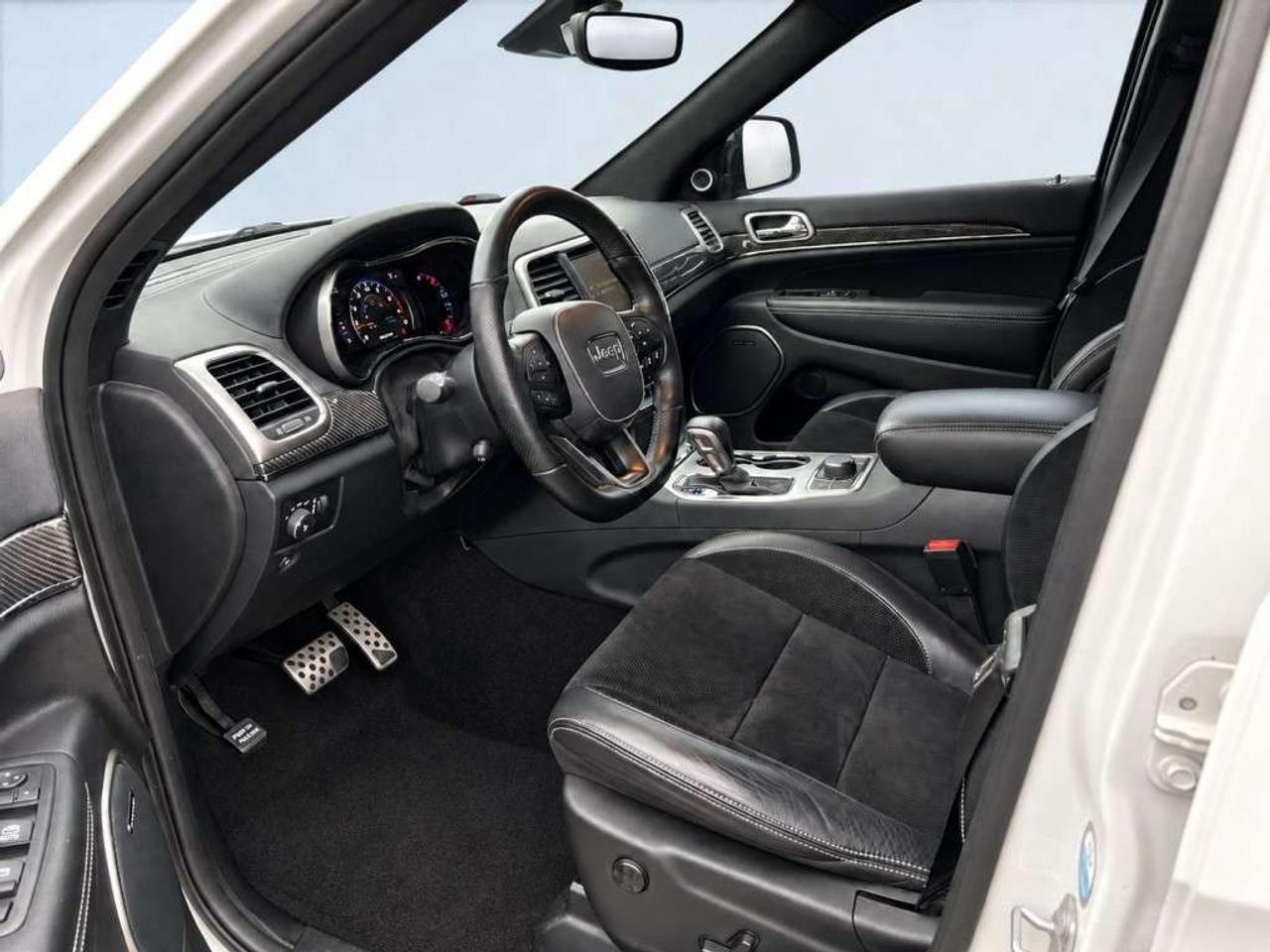 2017 Jeep Grand Cherokee 6.4L SRT AWD   Harman Kardon LOGIC7 Surround Sound   Bright White on Black Leather/Suede   8.4in Uconnect Touchscreen wit Photo