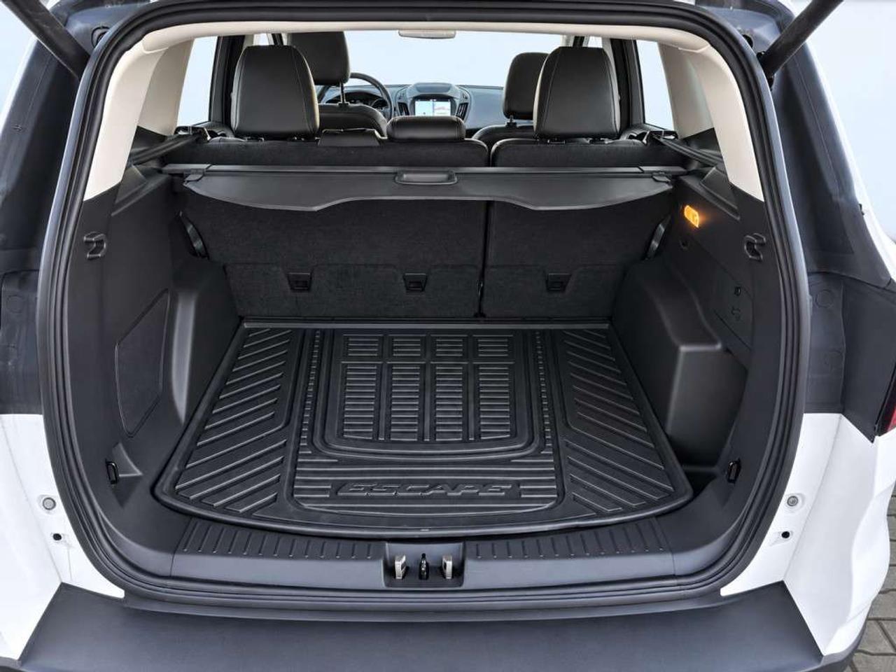 2019 Ford Escape TITANIUM AWD  Sony Premium Sound   Leather   8-in SYNC3 Touchscreen with Voice-Activated Navigation   Apple Carplay/Andro Photo