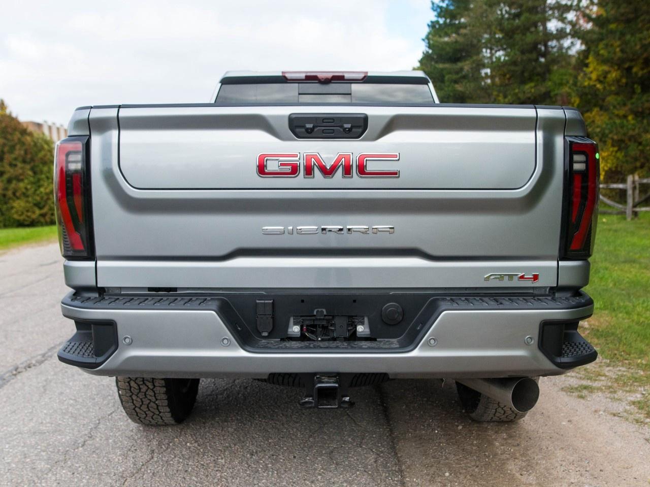 2026 GMC SIERRA 2500HD Crew Cab Standard Box 4-Wheel Drive AT4 Photo