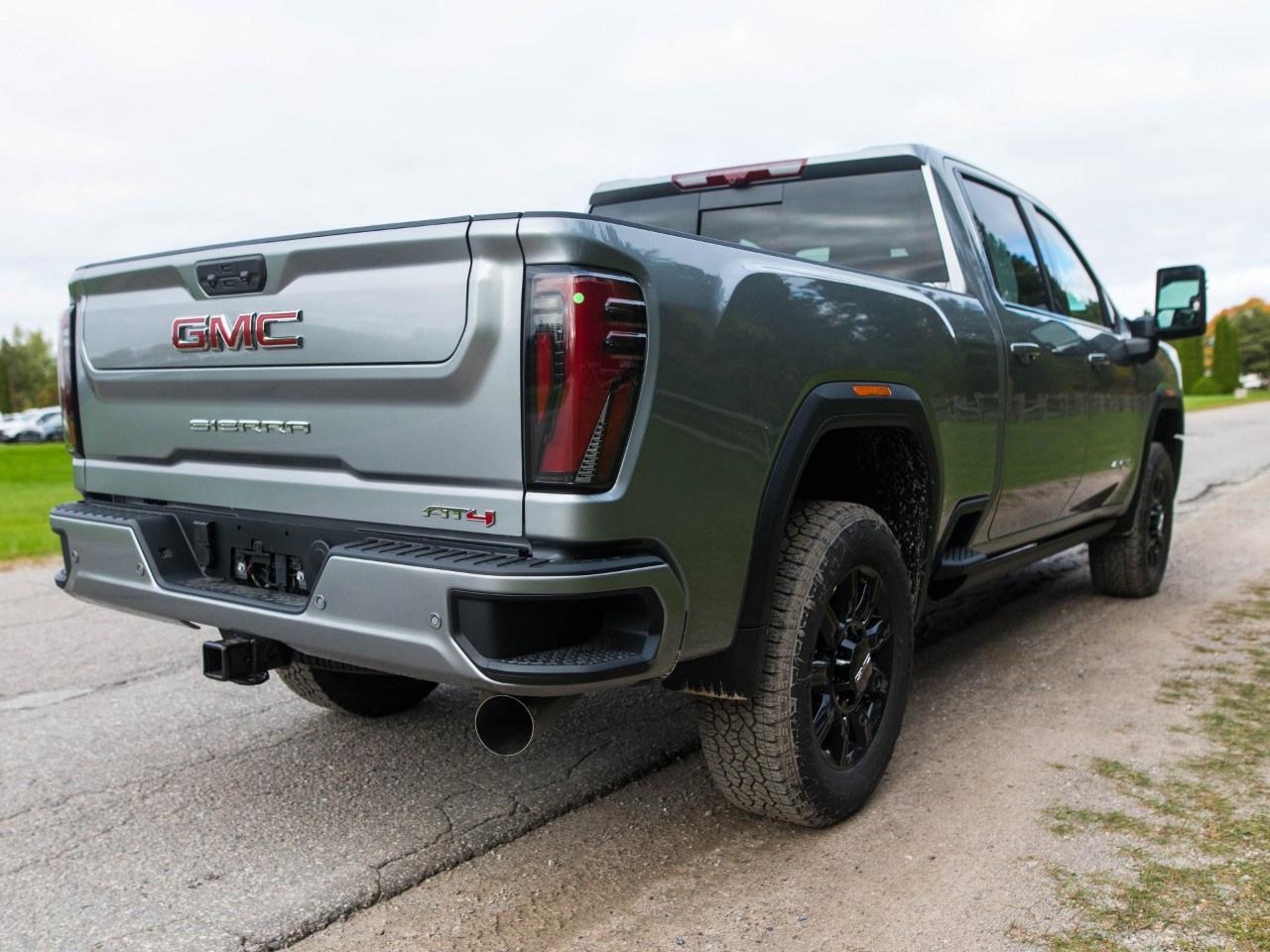 2026 GMC SIERRA 2500HD Crew Cab Standard Box 4-Wheel Drive AT4 Photo