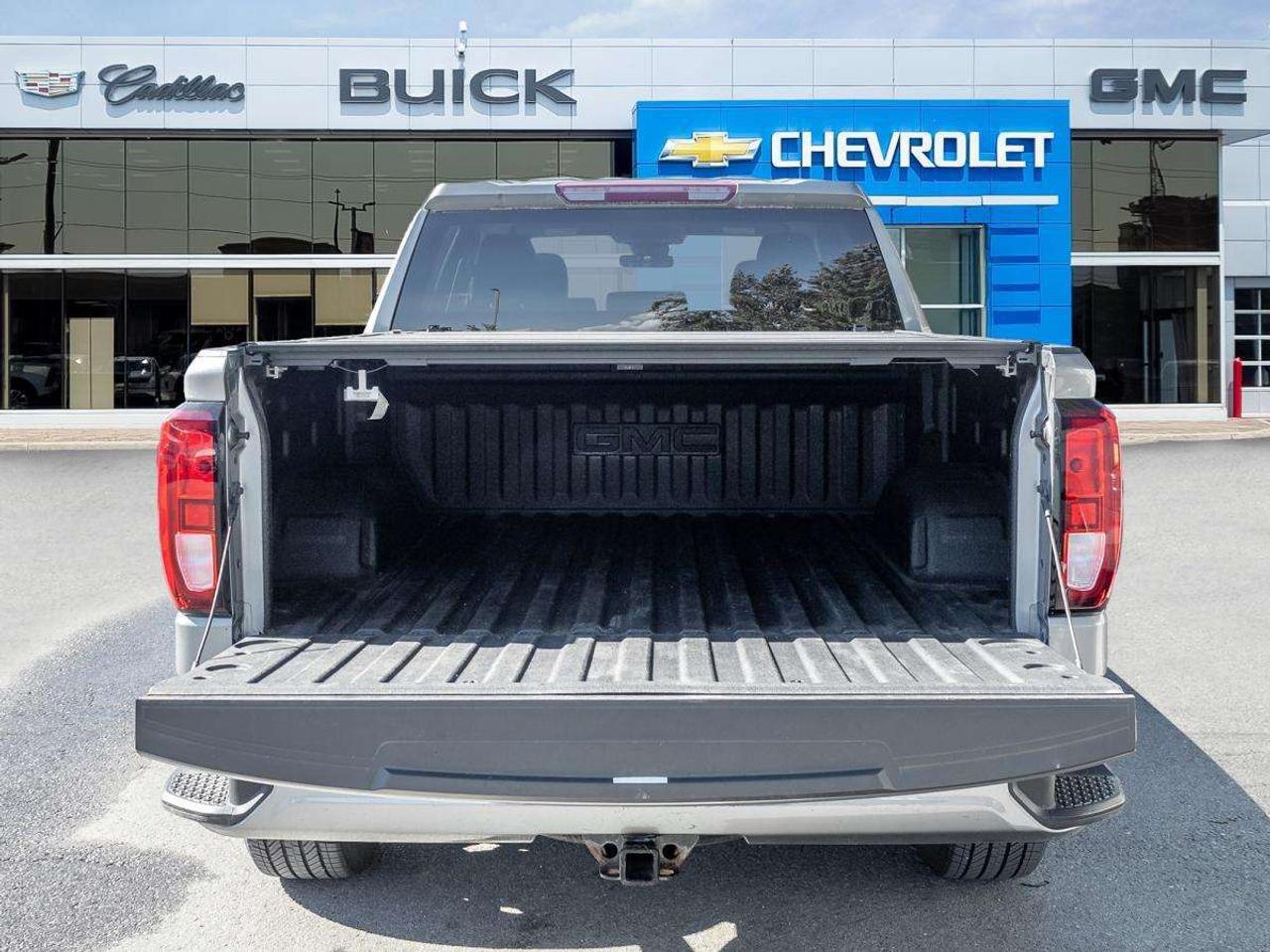 2023 GMC Sierra 1500 Crew Cab Short Box 4-Wheel Drive Elevation Photo