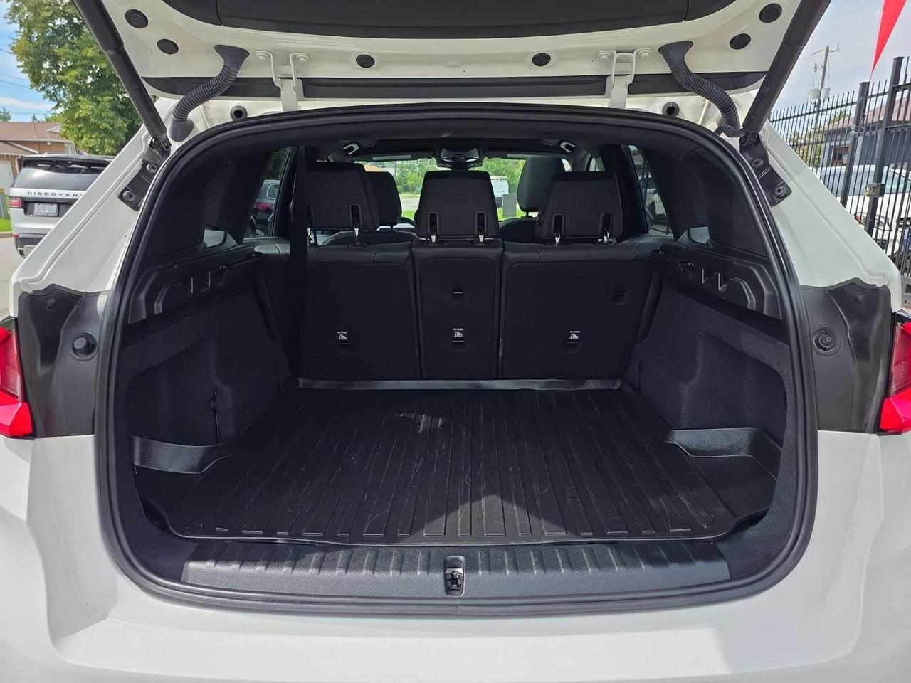 2023 BMW X1 xDrive28i *NO ACCIDENTS/CARPLAY/CAMERA/PANORAMIC ROOF/LED LIGHTS Photo