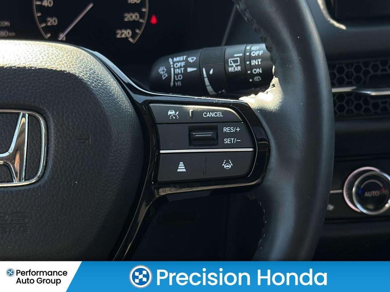 2024 Honda HR-V EX-L Navi Leather Apple Carplay Backup Camera Photo