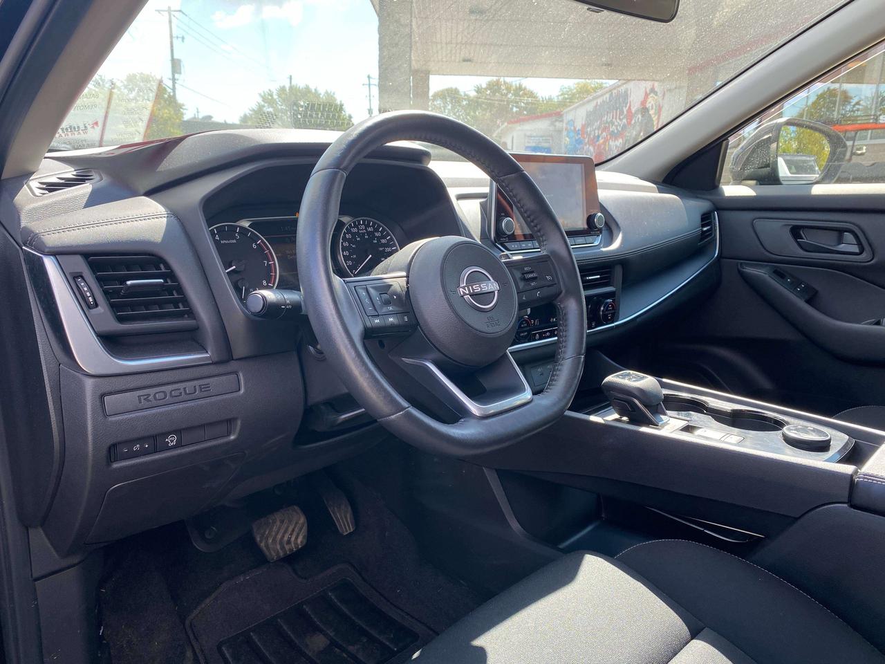 2024 Nissan Rogue S, CLEAN CARFAX, AWD, BALANCE OF FACTORY WARRANTY! Photo