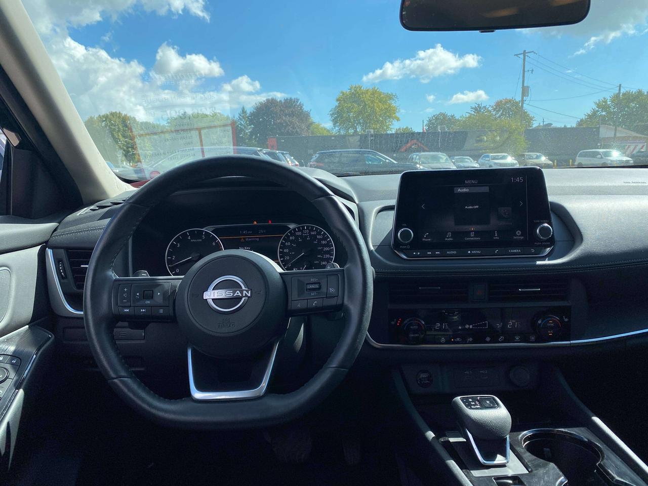 2024 Nissan Rogue S, CLEAN CARFAX, AWD, BALANCE OF FACTORY WARRANTY! Photo