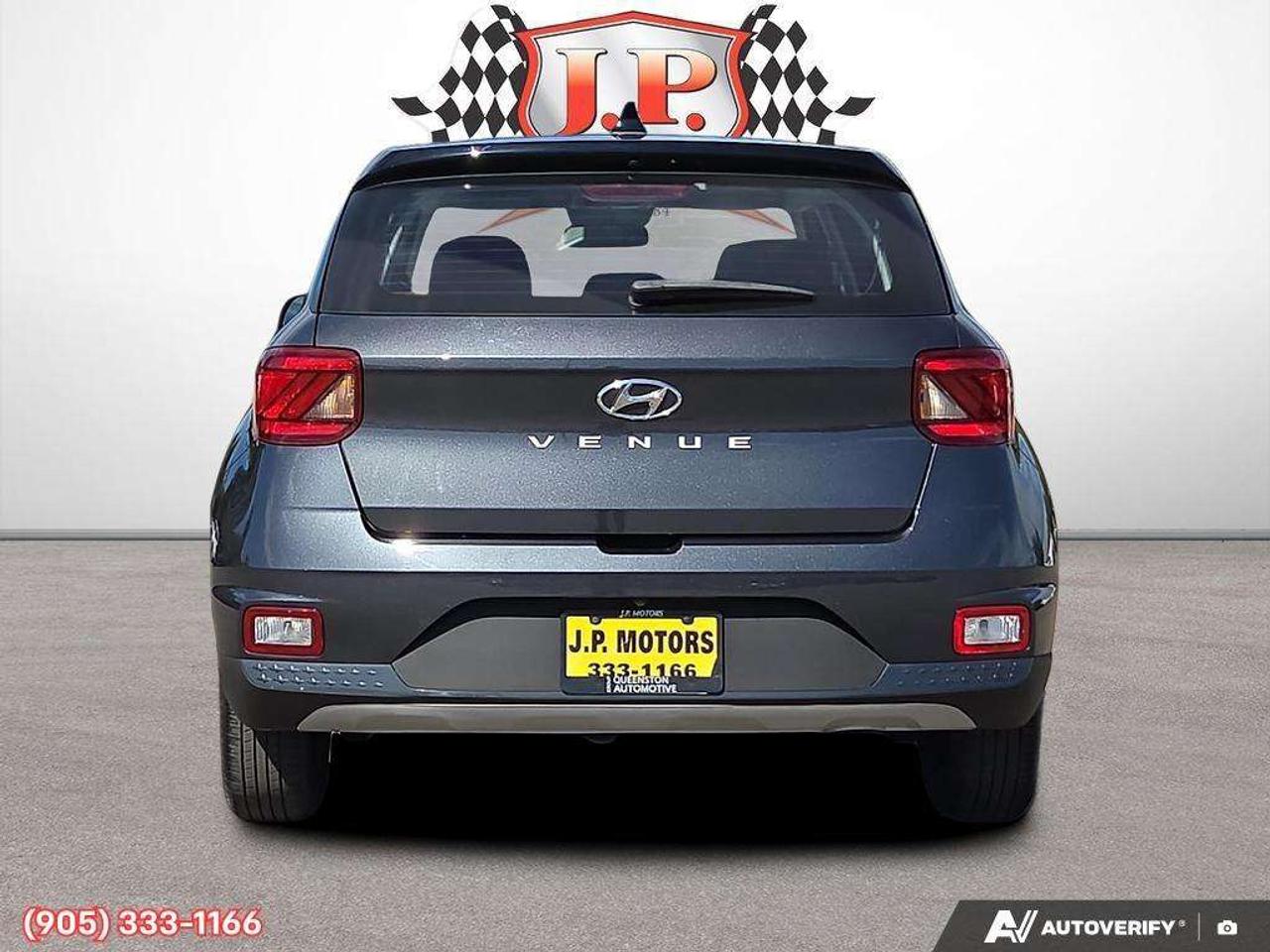 2022 Hyundai Venue Essential w/Two-Tone Apple CarPlay & Android Auto • Heated Front Seats • Keyless Entry • Backup Camera Photo