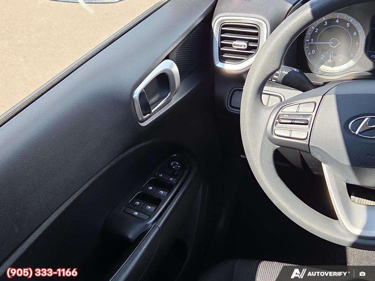 2022 Hyundai Venue Essential w/Two-Tone Apple CarPlay & Android Auto • Heated Front Seats • Keyless Entry • Backup Camera Photo