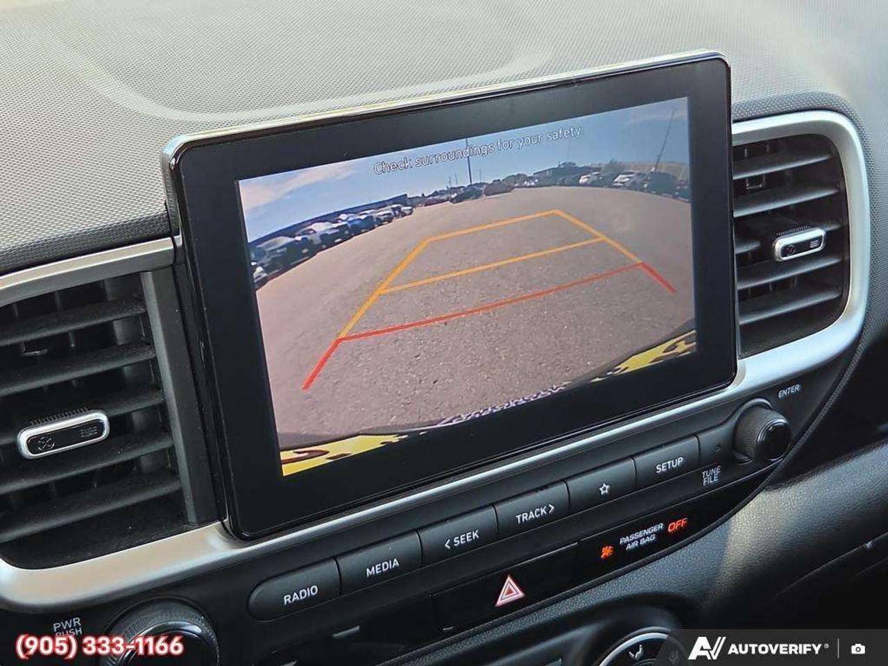 2022 Hyundai Venue Essential w/Two-Tone Apple CarPlay & Android Auto • Heated Front Seats • Keyless Entry • Backup Camera Photo
