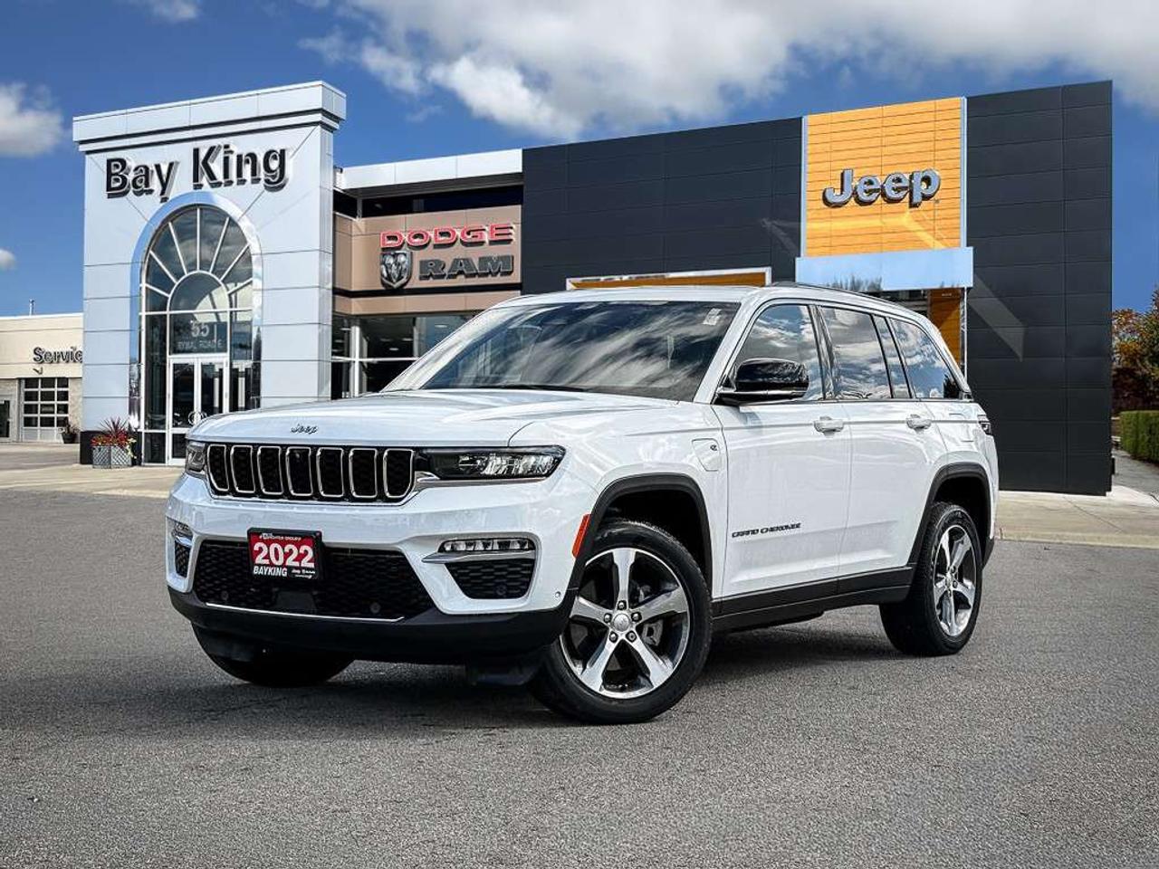 2022 Jeep Grand Cherokee REAR SEAT VIDEO   360 CAM   VENTILATED LEATHER   ADAPTIVE CRUISE   PASSENGER DISPLAY Photo