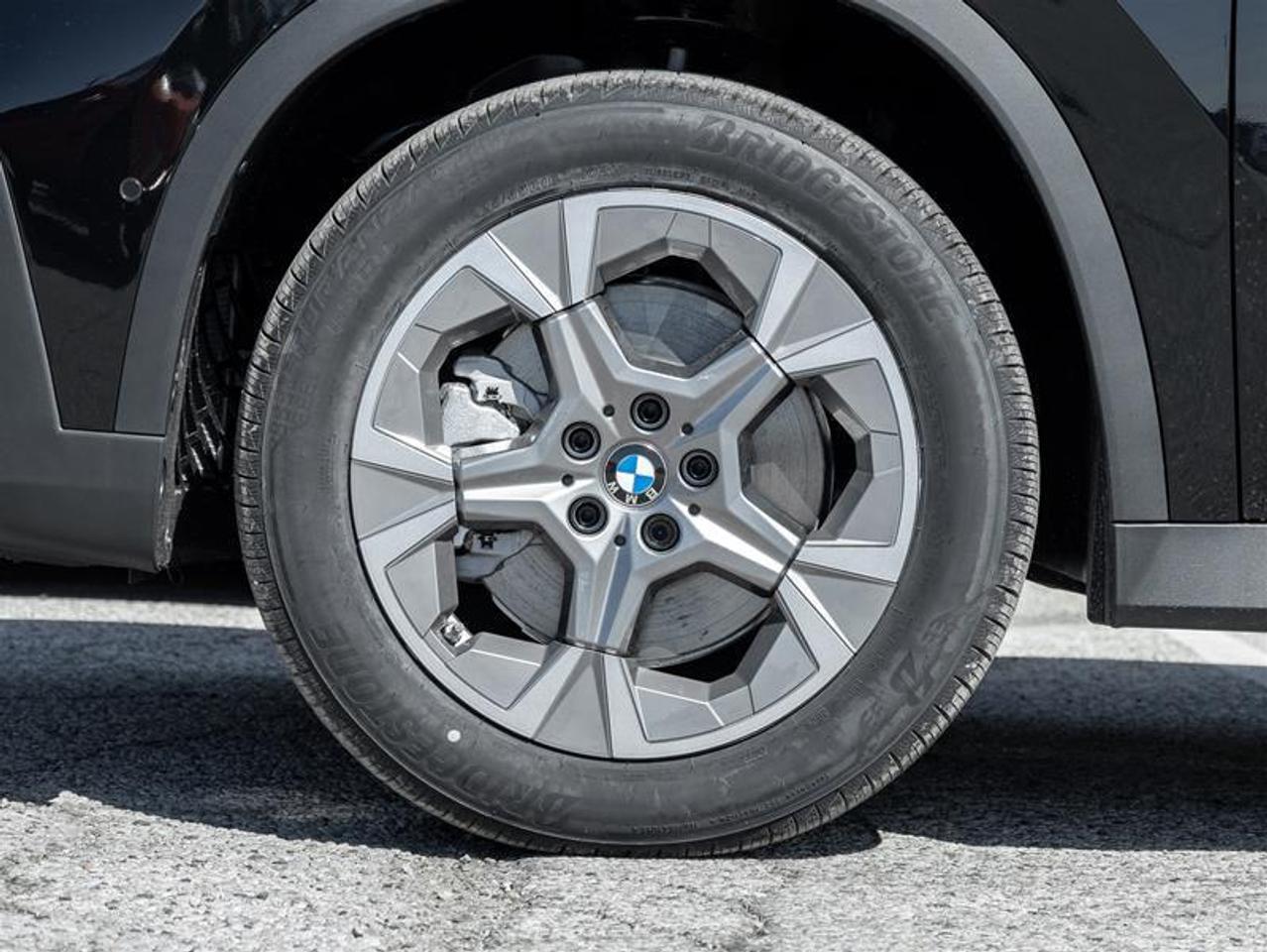 2027 BMW X1 xDrive28i 4dr All-wheel Drive Sports Activity Vehicle Photo4