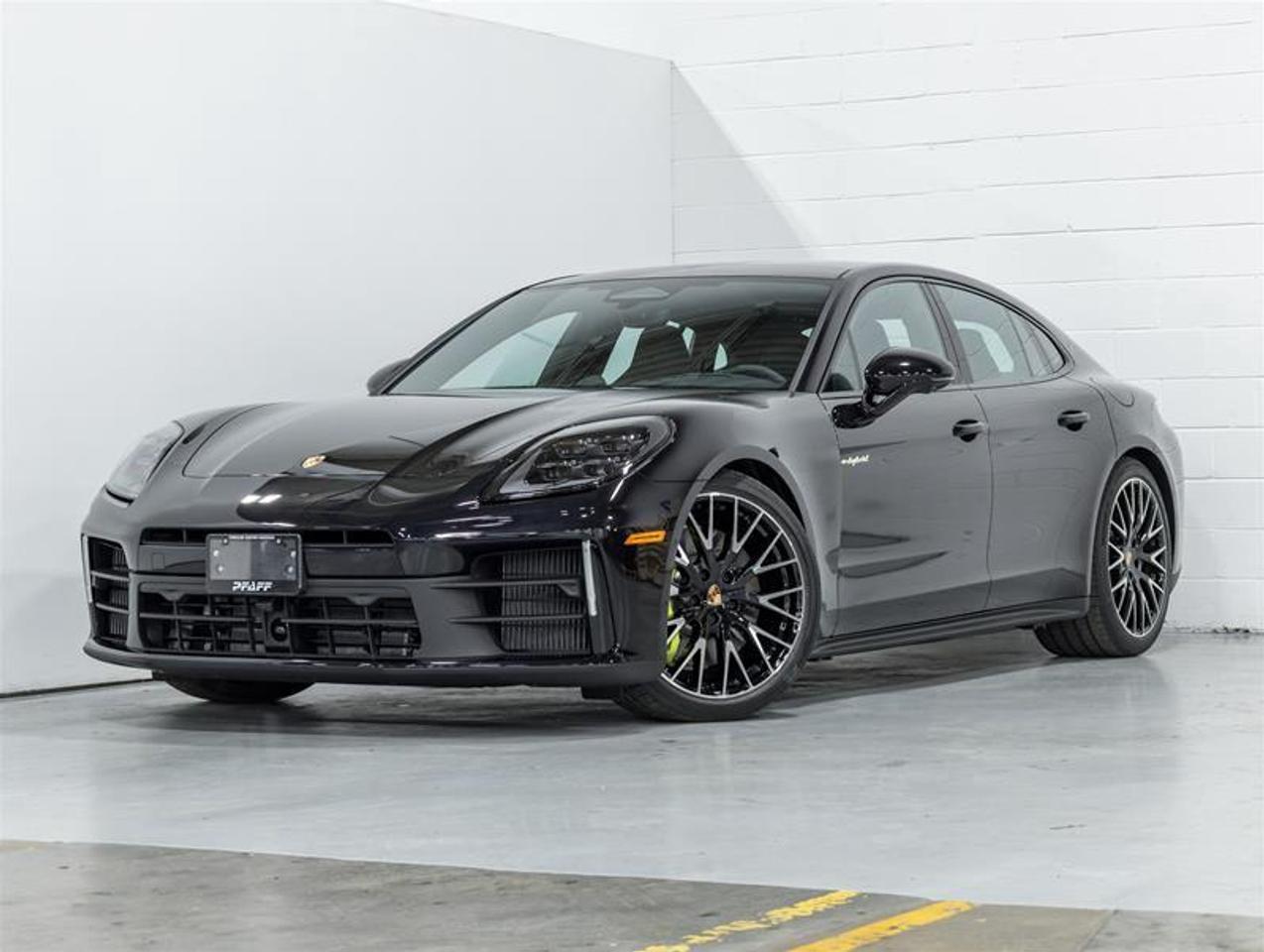 2026 Porsche Panamera  Photo