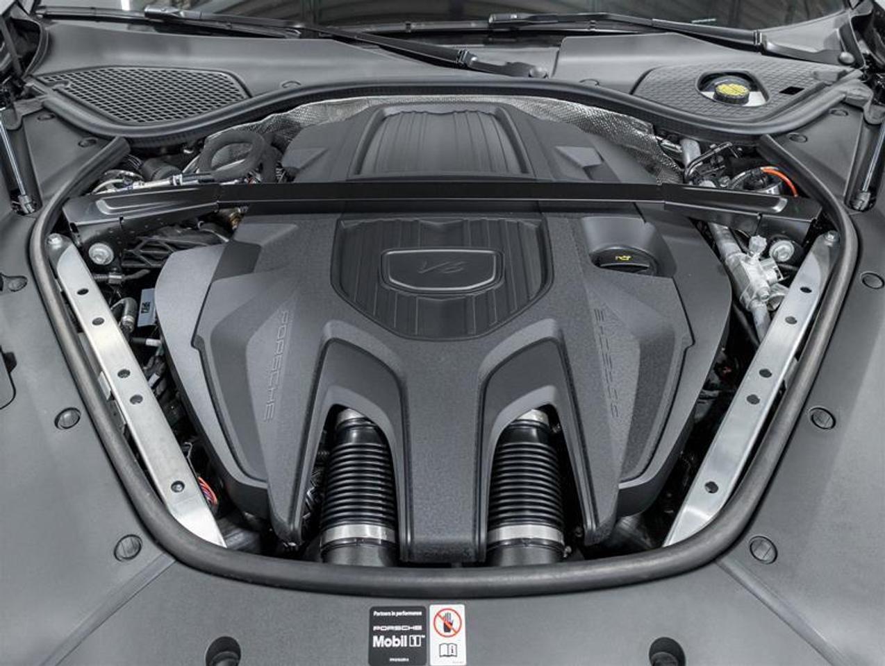 2026 Porsche Panamera  Photo
