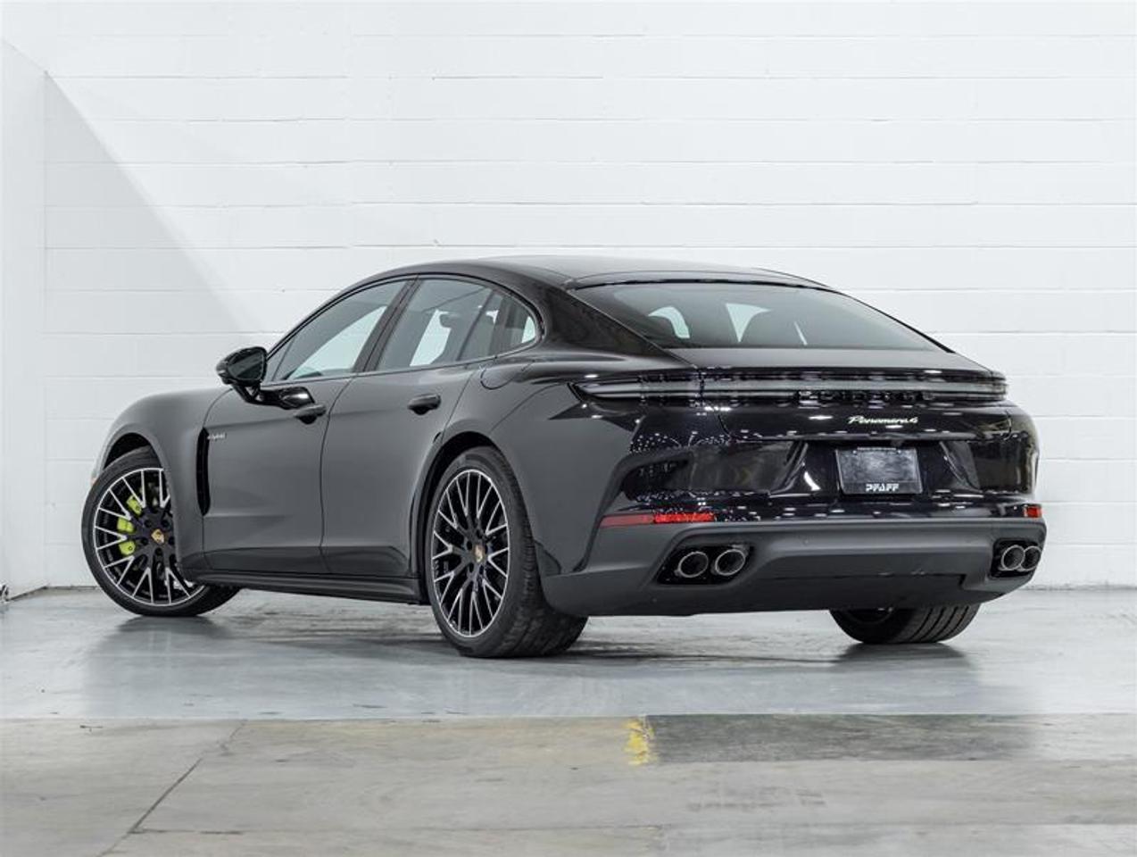 2026 Porsche Panamera  Photo