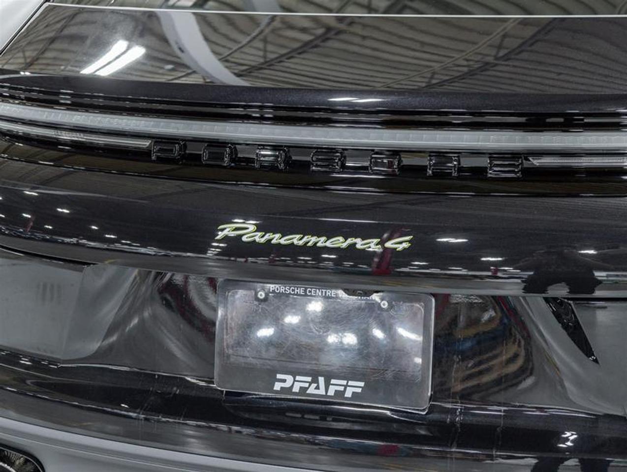 2026 Porsche Panamera  Photo