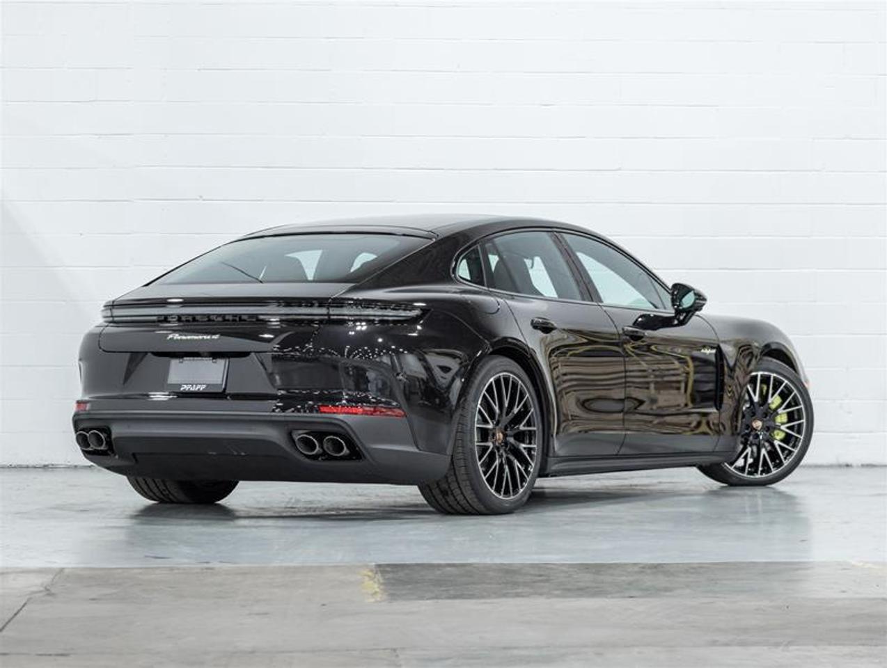 2026 Porsche Panamera  Photo