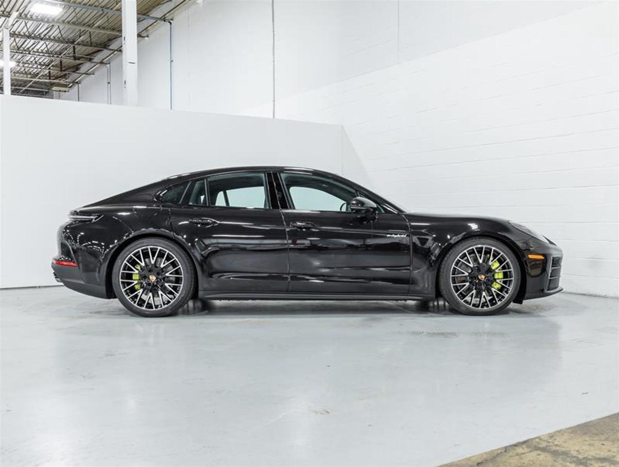 2026 Porsche Panamera  Photo