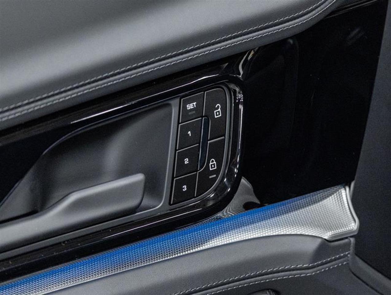 2026 Porsche Panamera  Photo