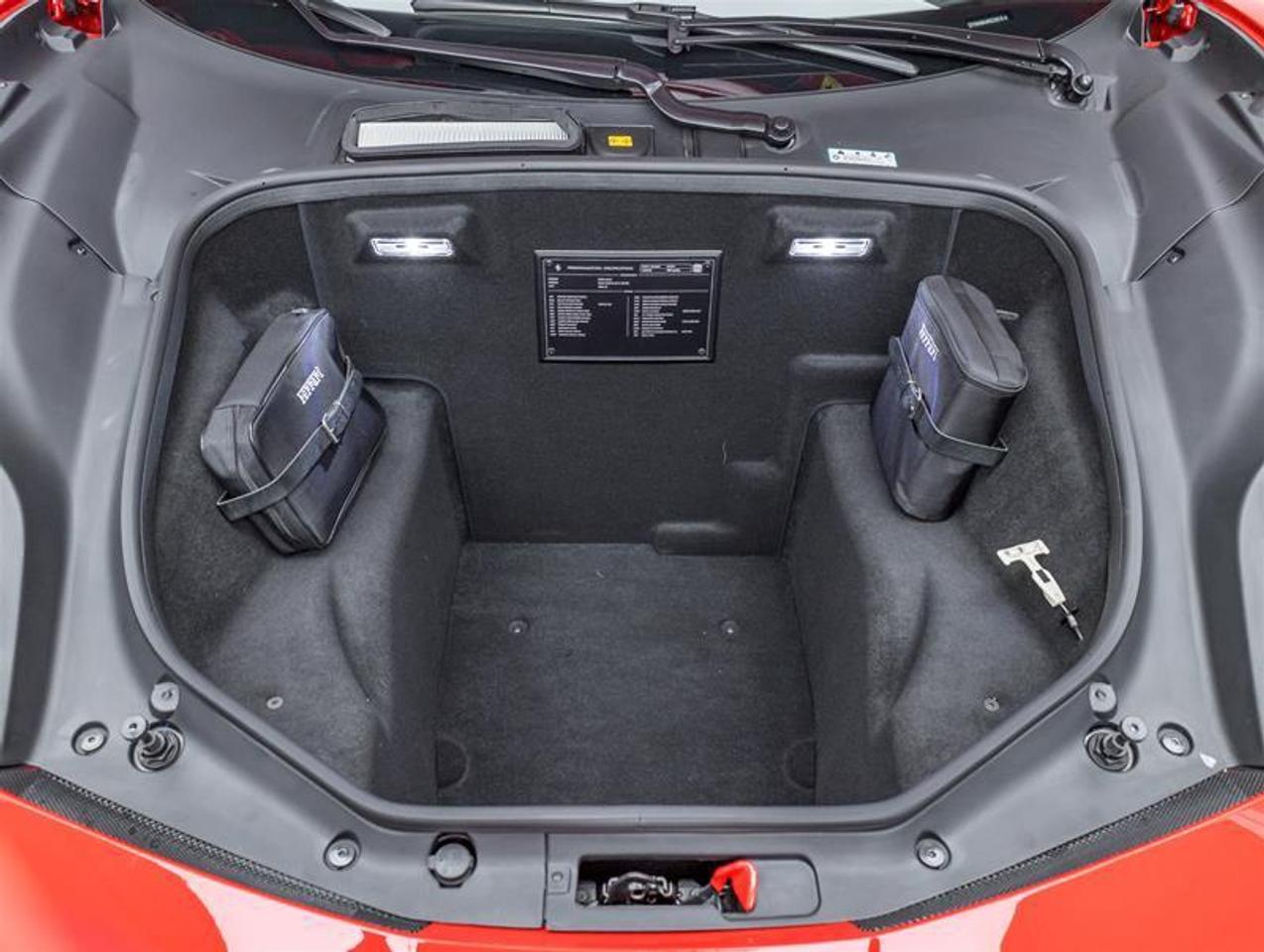 2019 Ferrari 488  Photo