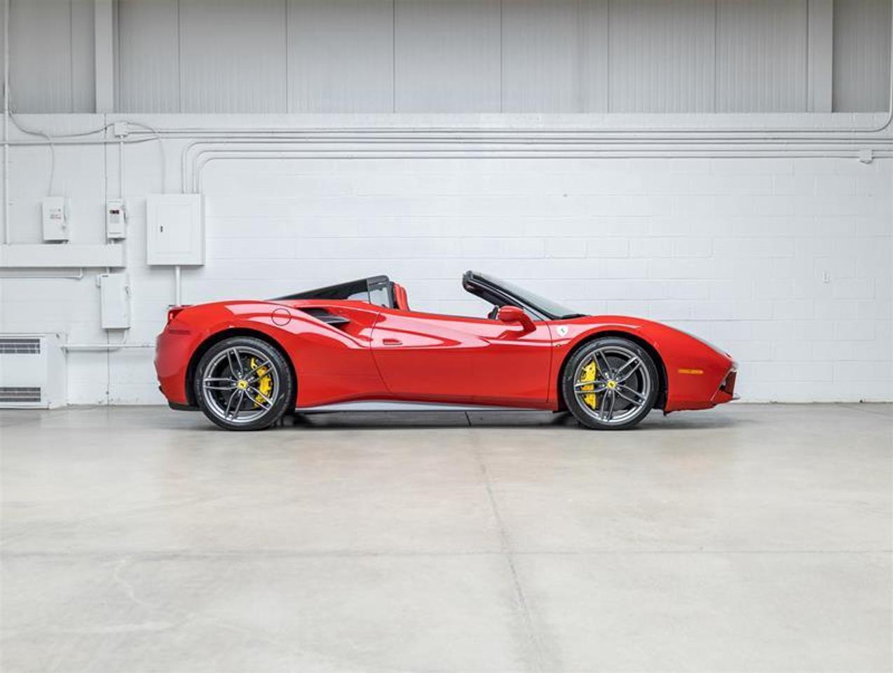 2019 Ferrari 488  Photo