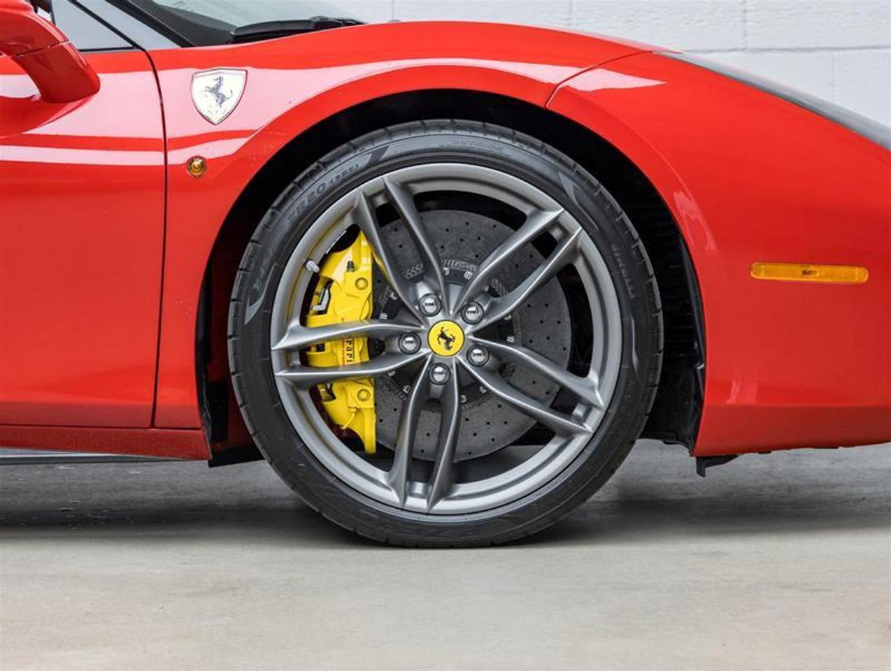 2019 Ferrari 488  Photo