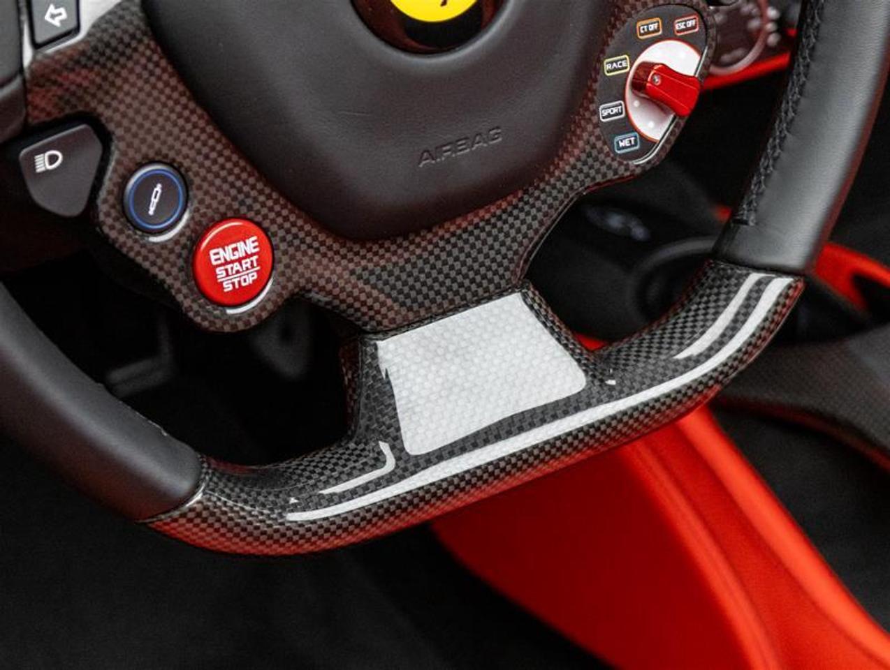 2019 Ferrari 488  Photo