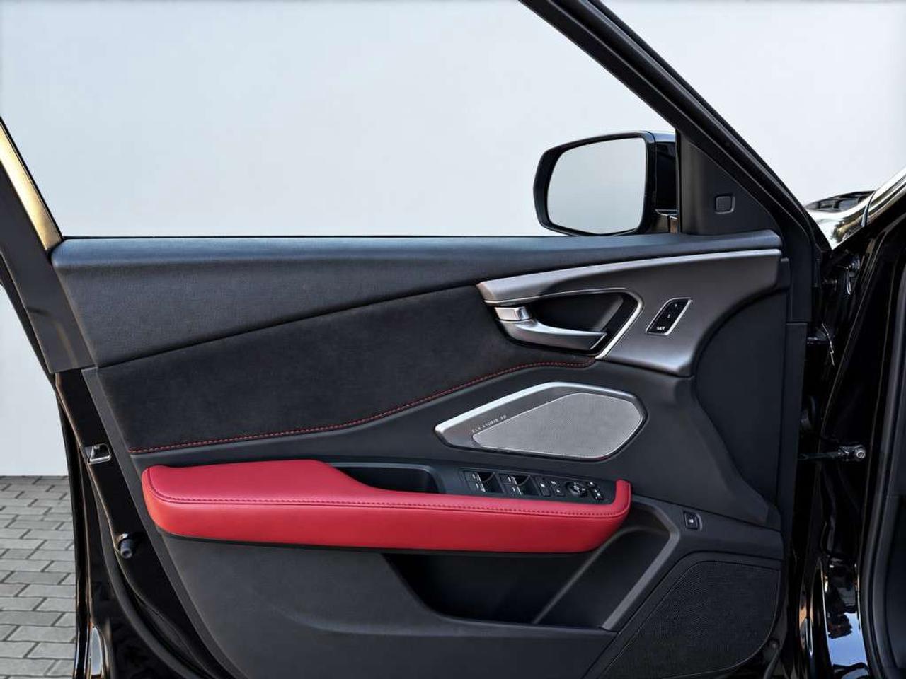 2022 Acura RDX A-SPEC / AWD / PANO / NAVI / VENTILATED SEATS / HEATED WHEEL / CARPLAY / POWER LIFTGATE Photo