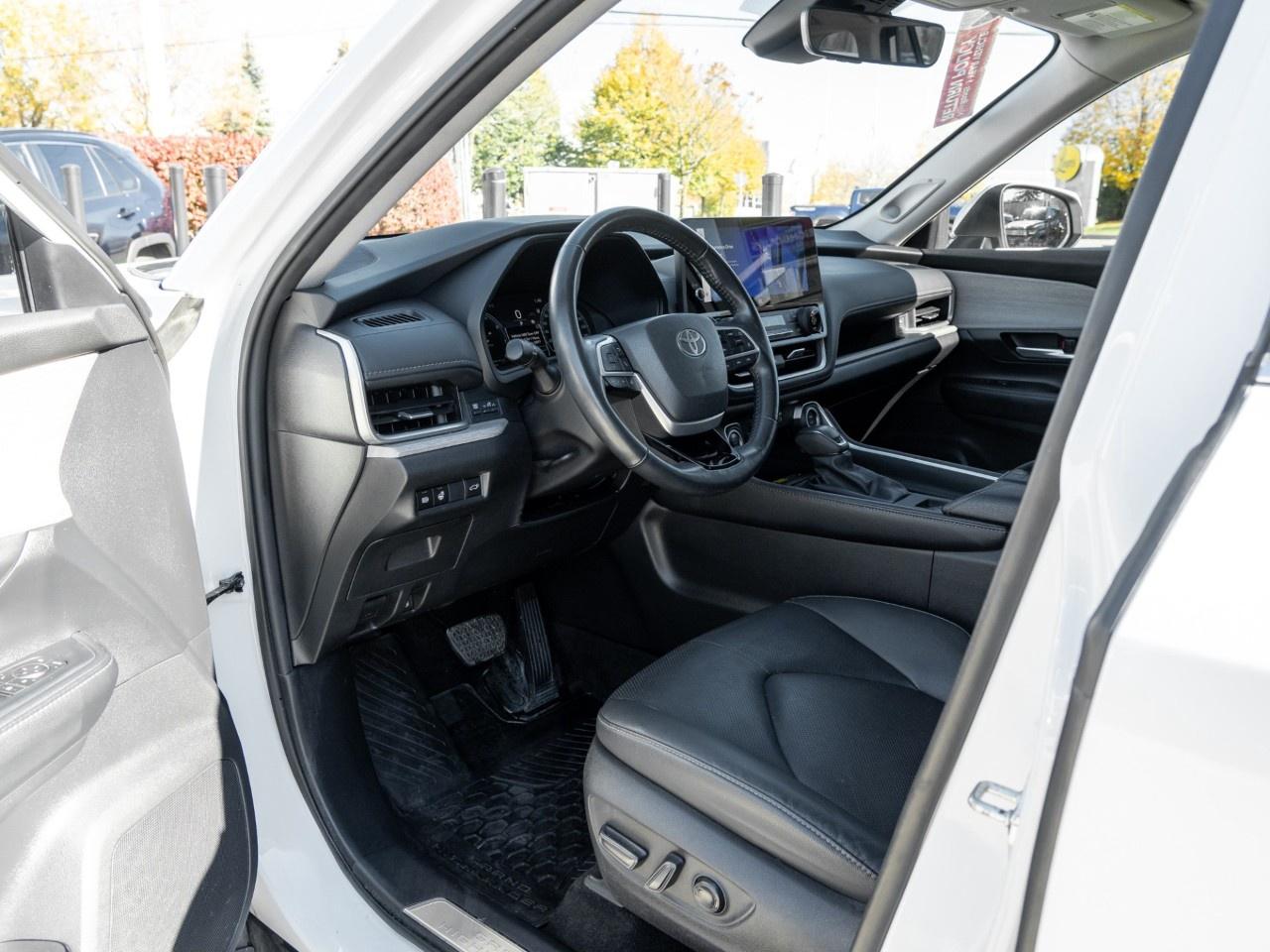 2024 Toyota Grand Highlander Limited AWD Photo
