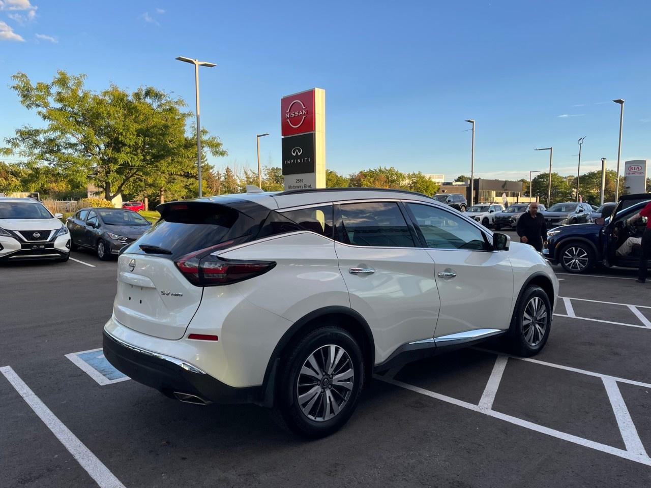 2023 Nissan Murano AWD SV Photo4