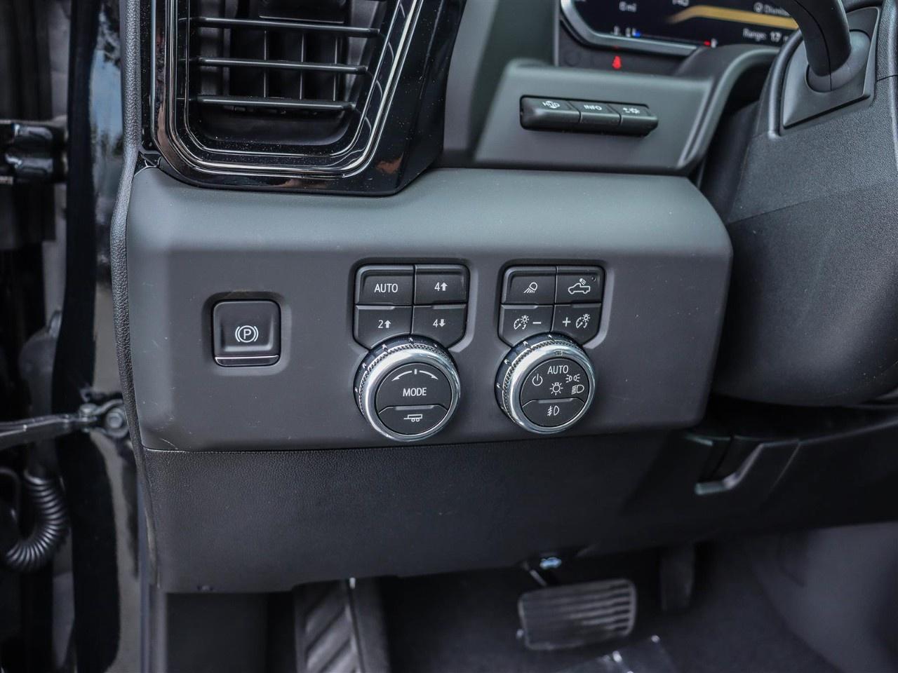 2026 GMC SIERRA 2500HD Crew Cab Standard Box 4-Wheel Drive AT4 Photo