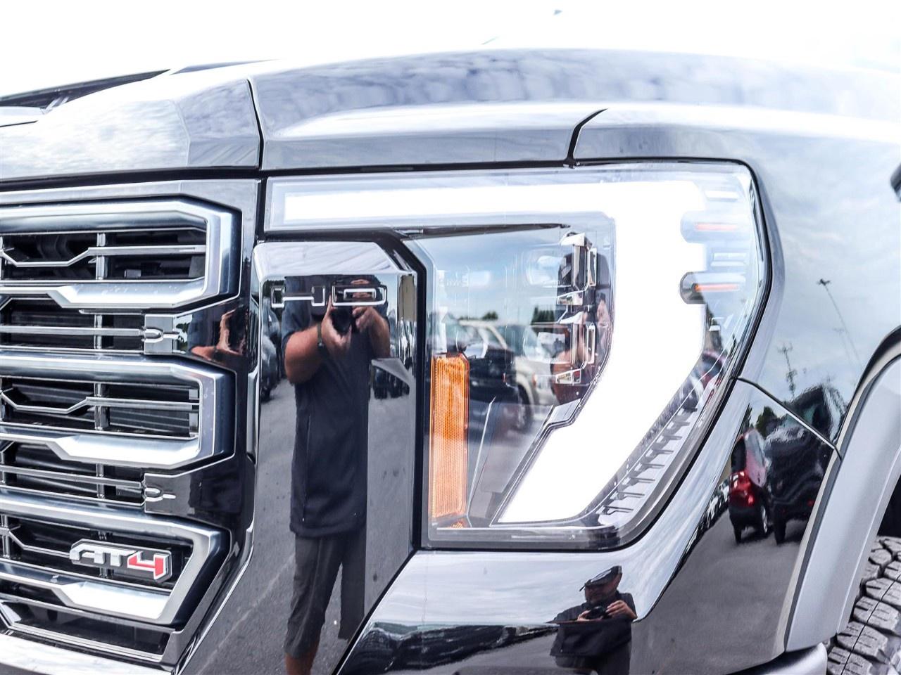 2026 GMC SIERRA 2500HD Crew Cab Standard Box 4-Wheel Drive AT4 Photo