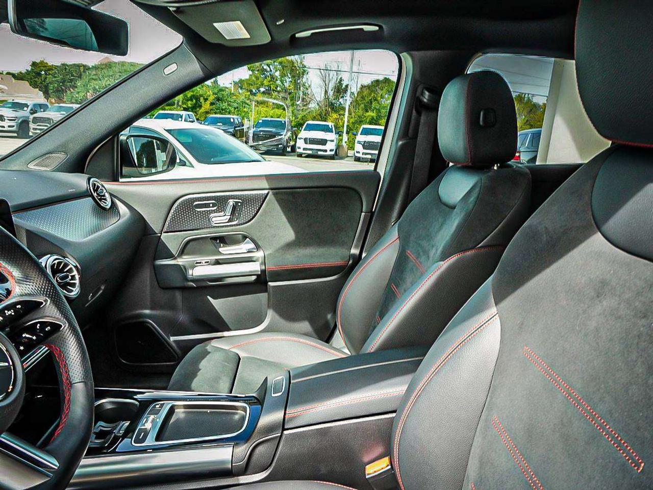 2025 Mercedes-Benz GLA  Photo