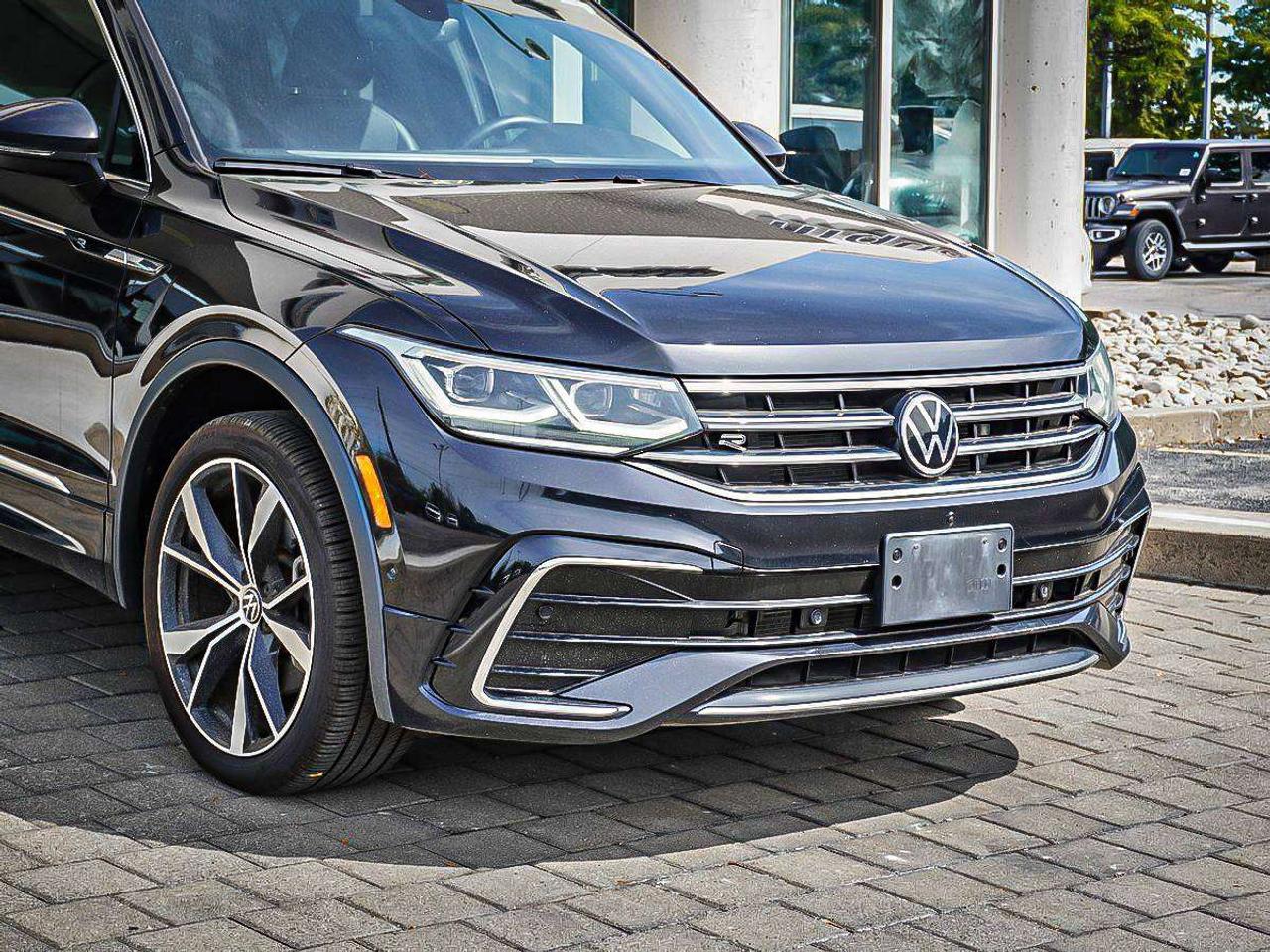 2024 Volkswagen Tiguan  Photo2