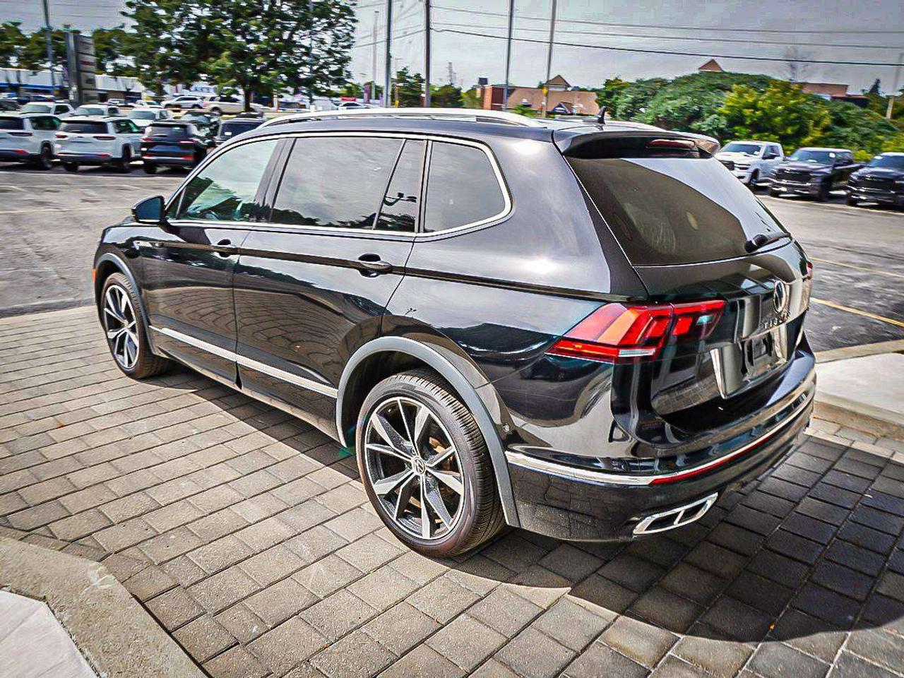 2024 Volkswagen Tiguan  Photo