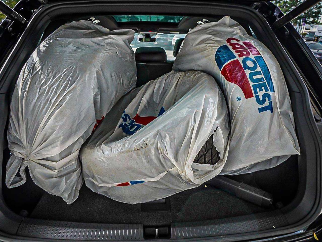 2024 Volkswagen Tiguan  Photo