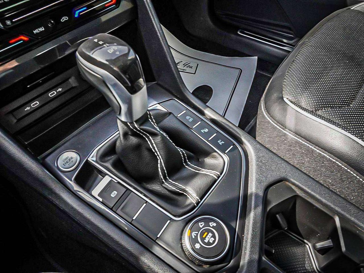 2024 Volkswagen Tiguan  Photo