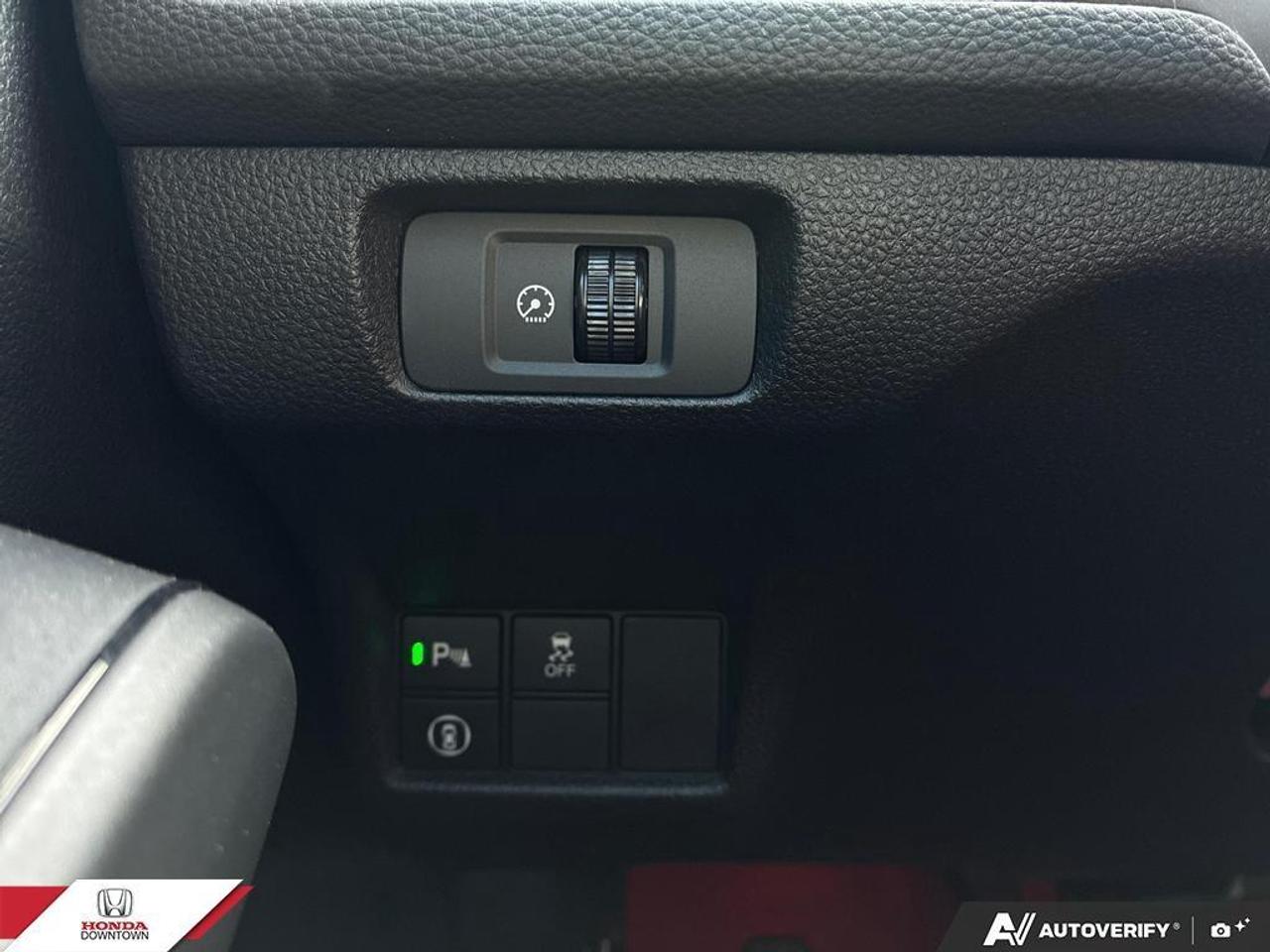2024 Honda Civic Type R Base 4dr Hatchback Photo