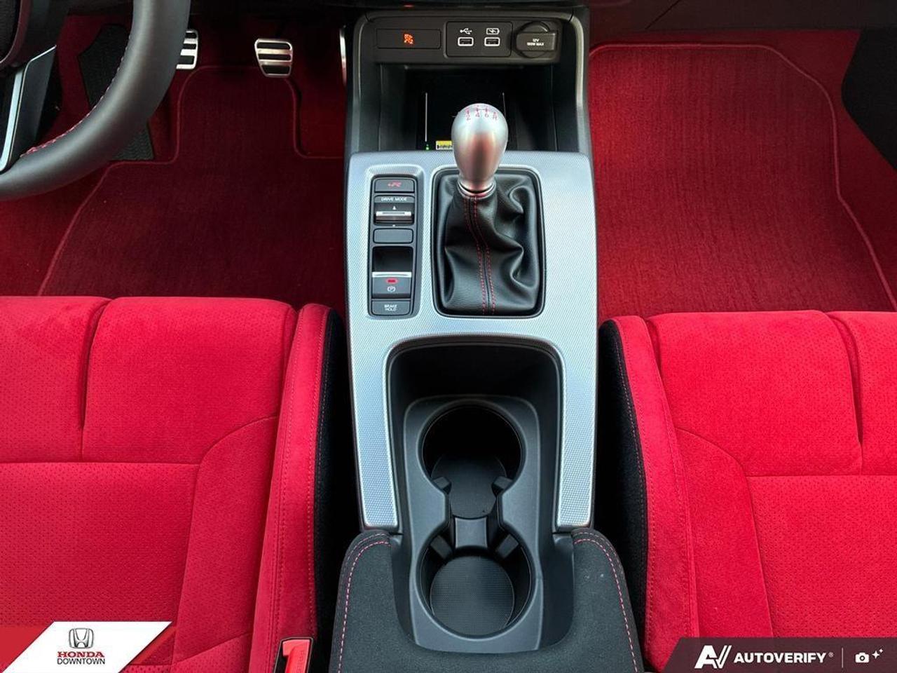 2024 Honda Civic Type R Base 4dr Hatchback Photo
