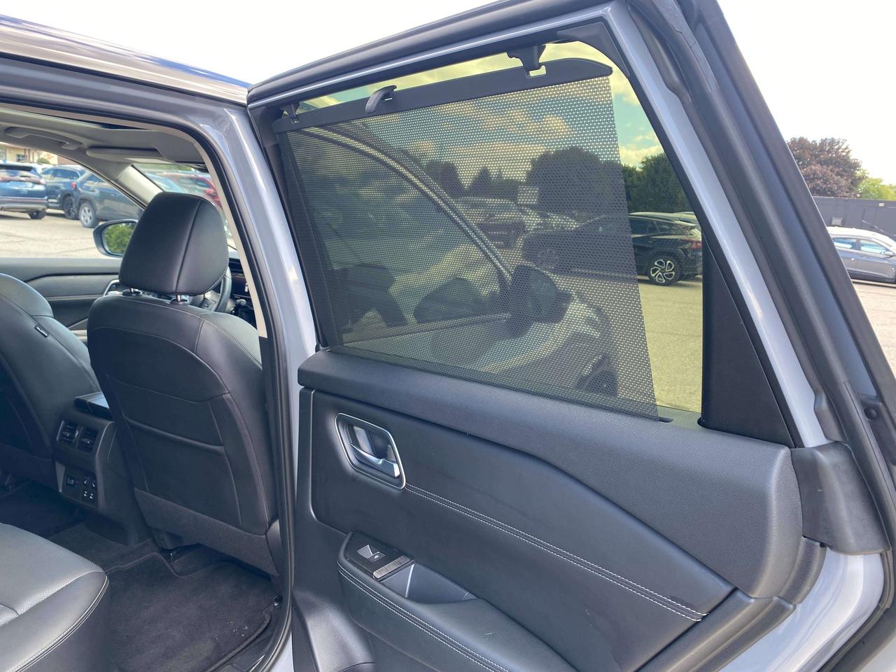 2024 Nissan Rogue PLATINUM, CLEAN CARFAX, SUNROOF, REMOTE START! Photo